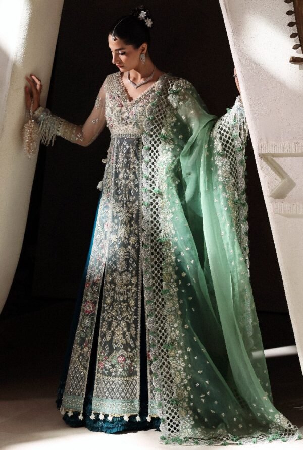 Republic Lilianne Wedding 25 - Miraelie