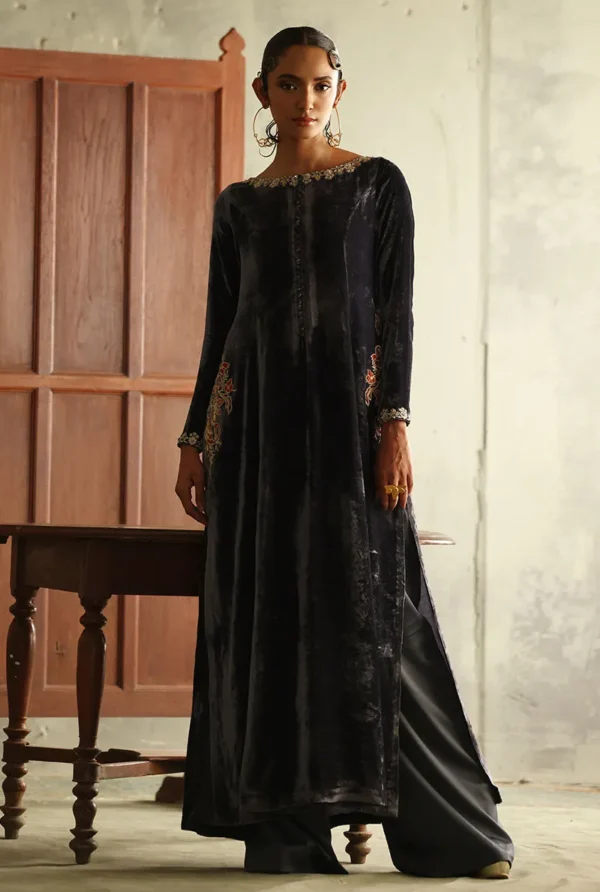 Rozina Munib Vistara Luxury Velvets - VV-27