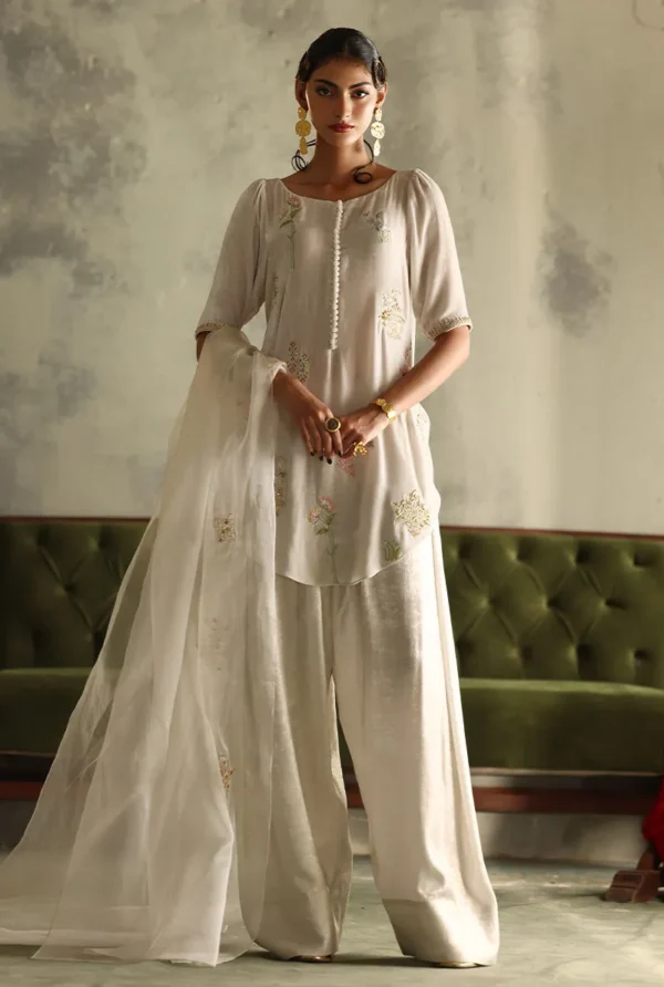 Rozina Munib Vistara Luxury Velvets - VV-21