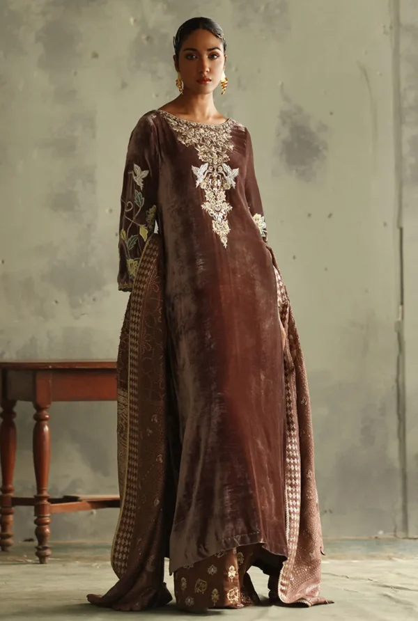 Rozina Munib Vistara Luxury Velvets - VV-33